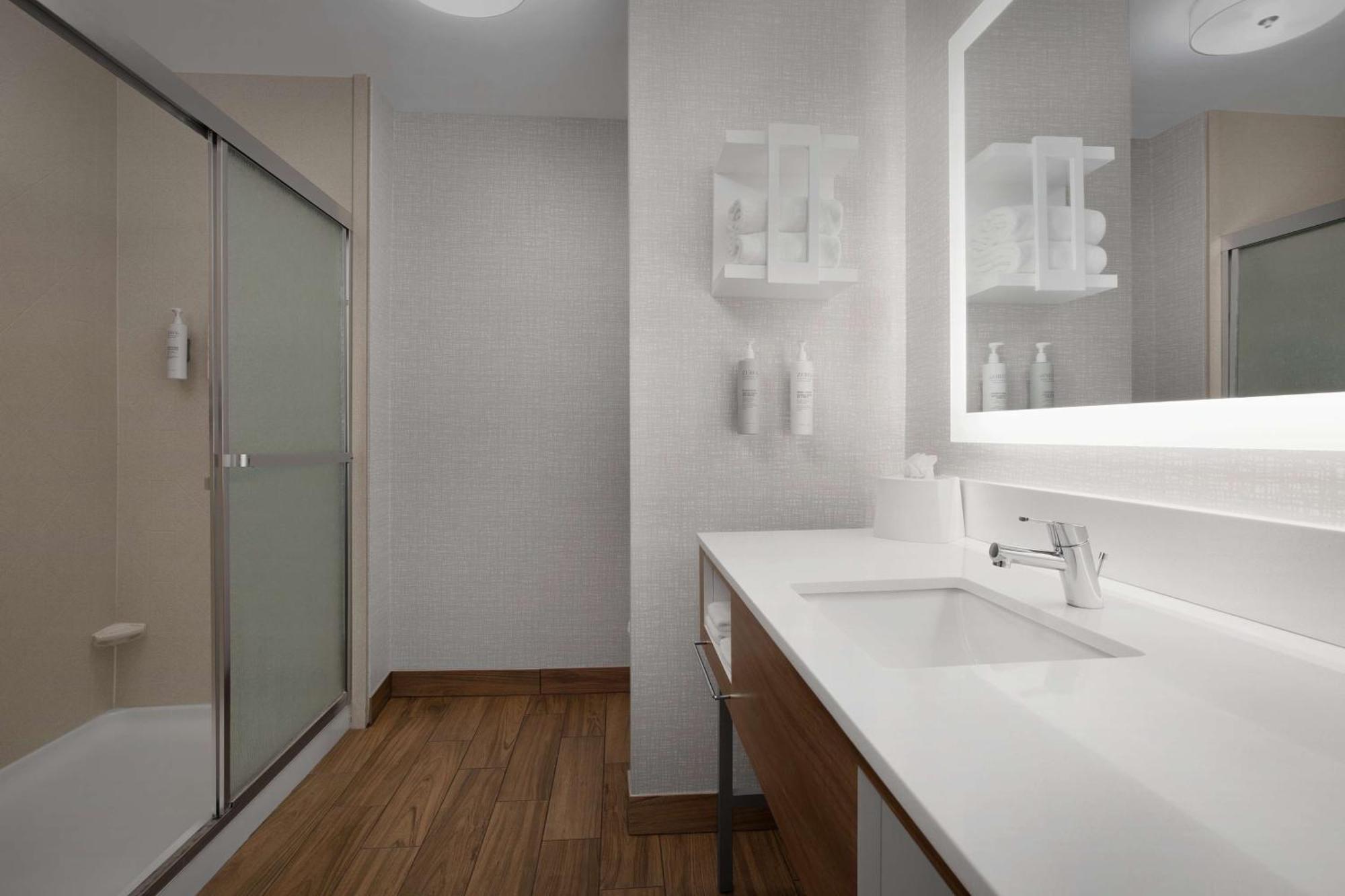 แฮมป์ตันอินน์ ยอร์กวิลล์ Yorkville ภายนอก รูปภาพ